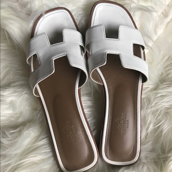 Hermes Shoes - Hermès White Oran Sandals Slippers Size 38